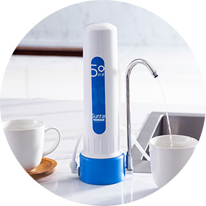 净水机，有的净水机使用的是黑金膜（石墨烯膜），有的是陶瓷膜供用户选择。